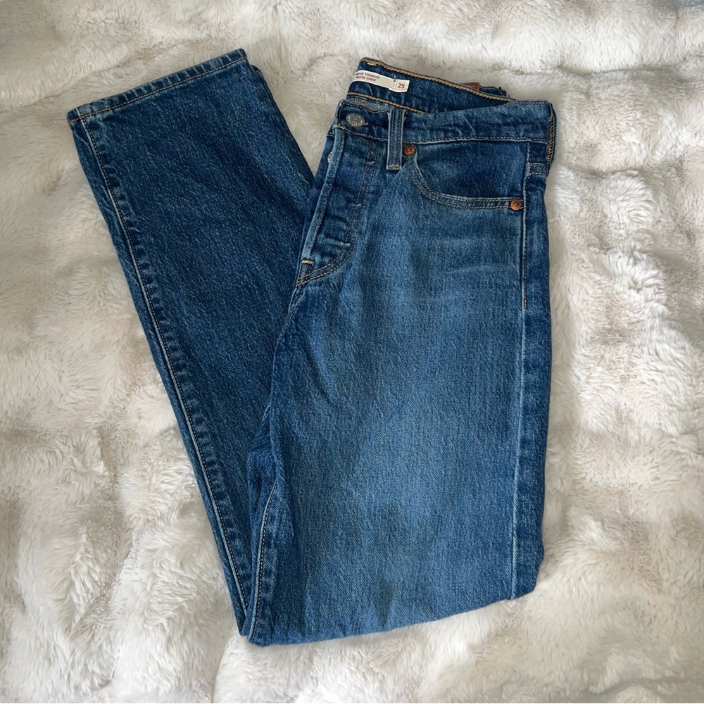 Levi’s Wedgie Straight